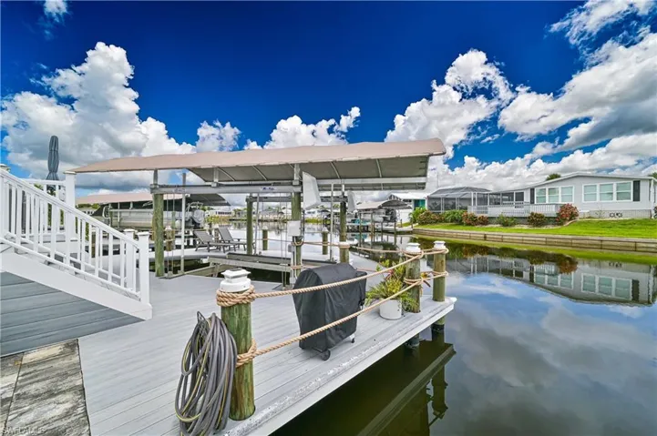 17591 Bryan Ct, Fort Myers Beach, Florida 33931