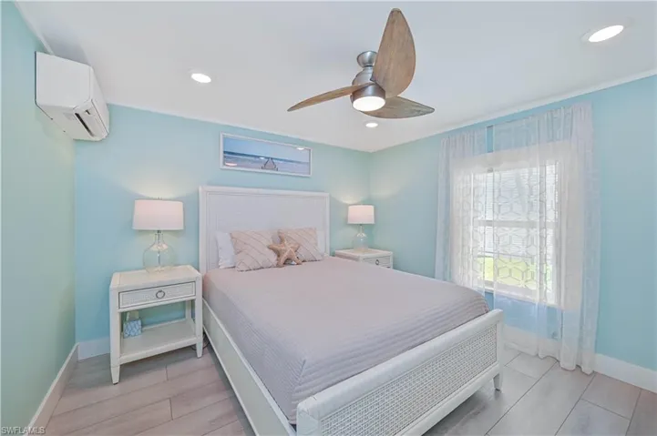 17591 Bryan Ct, Fort Myers Beach, Florida 33931