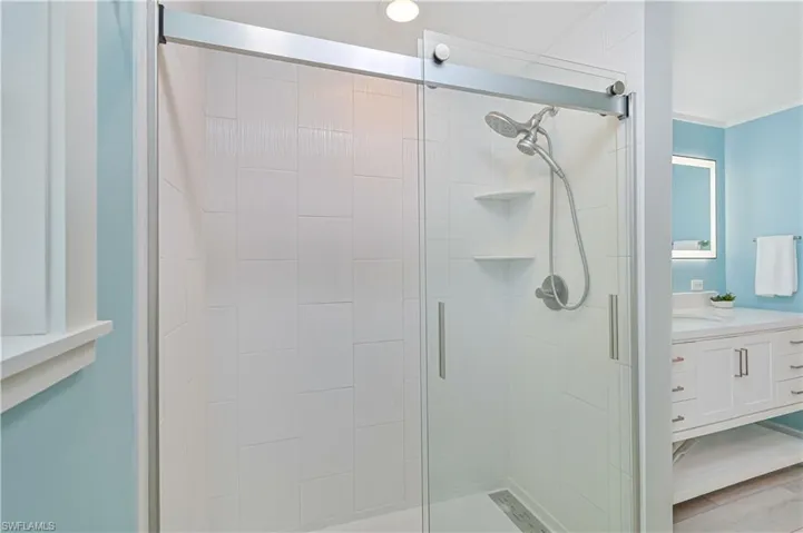 17591 Bryan Ct, Fort Myers Beach, Florida 33931