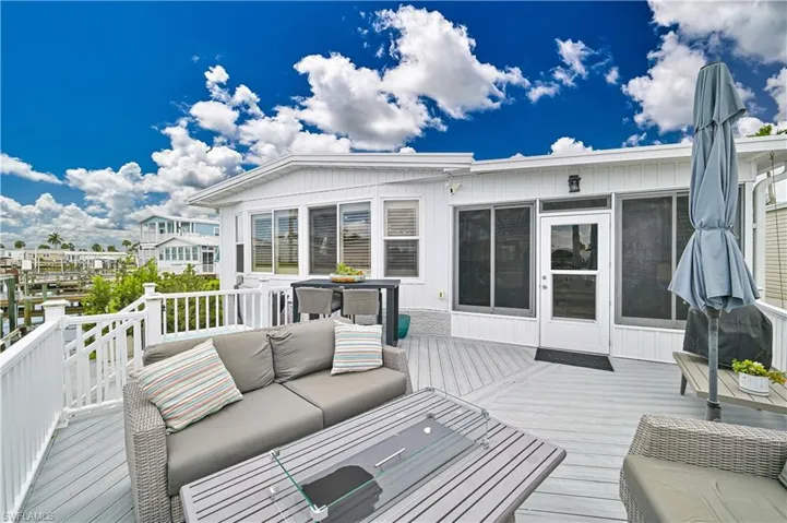 17591 Bryan Ct, Fort Myers Beach, Florida 33931