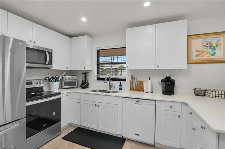 915 Panama Ct B2, Marco Island, Florida 34145