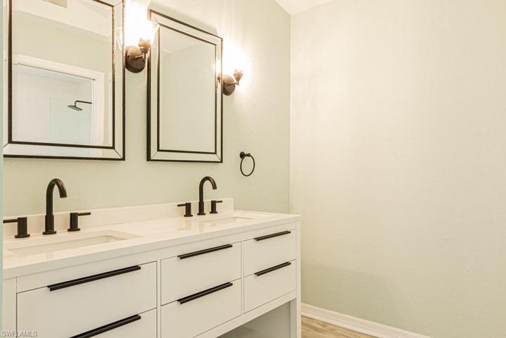 Newly Remolded Master Bath