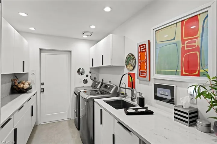 1922  Imperial Golf Co  BLVD, Naples, FL 34110