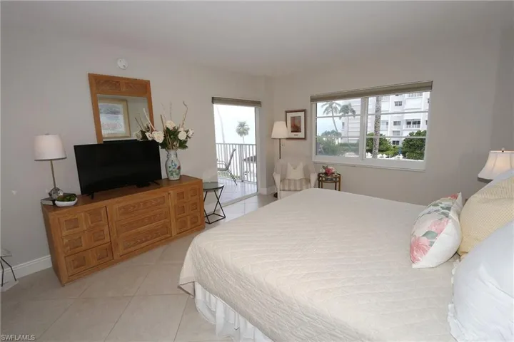 Alternate Master Bedroom View