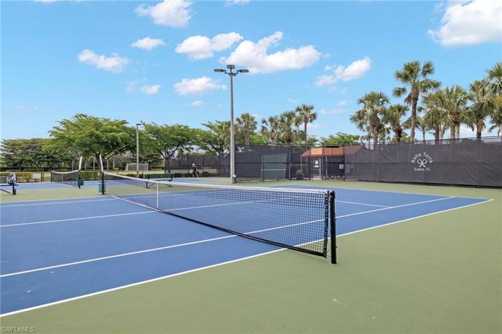 Pickleball Courts