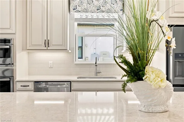 8386 Viale Cir, Naples, Florida 34114