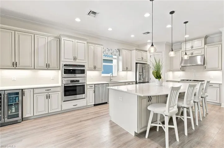 8386 Viale Cir, Naples, Florida 34114