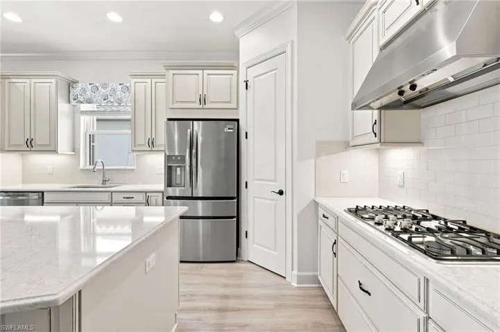 8386 Viale Cir, Naples, Florida 34114