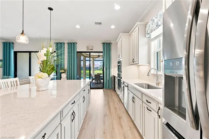 8386 Viale Cir, Naples, Florida 34114