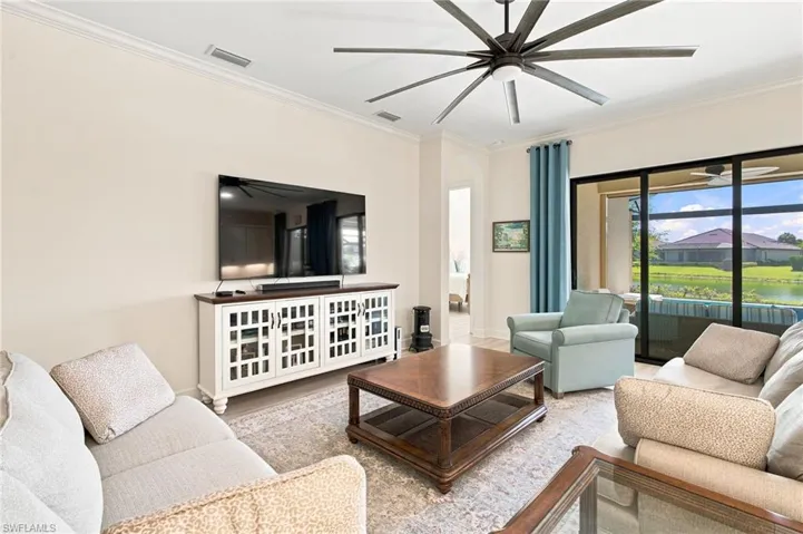 8386 Viale Cir, Naples, Florida 34114