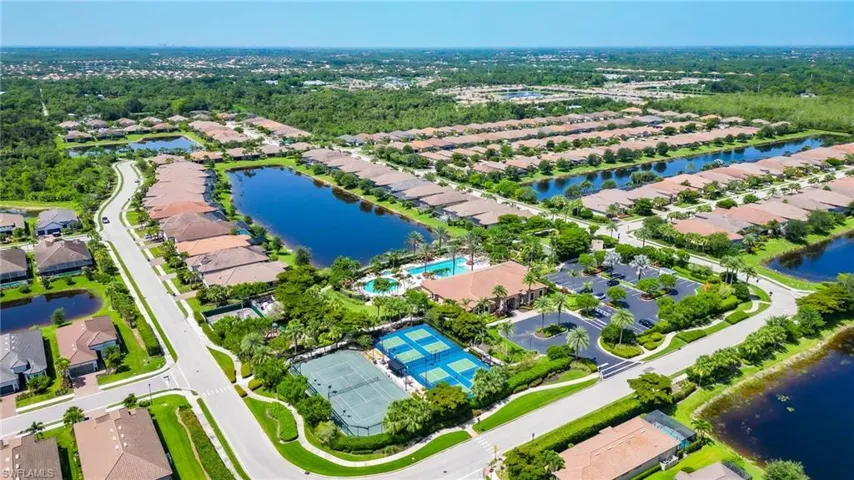 8386 Viale Cir, Naples, Florida 34114