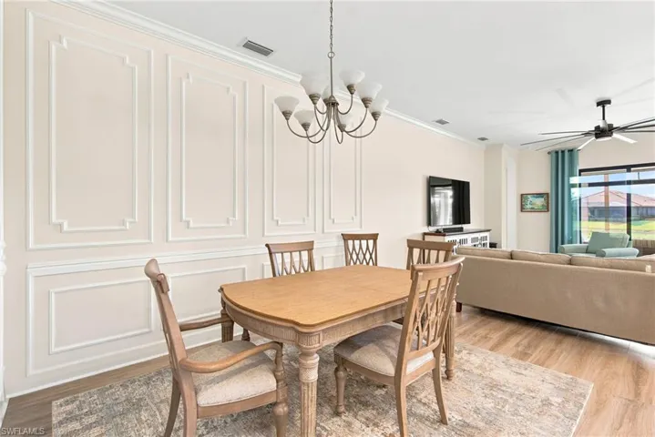 8386 Viale Cir, Naples, Florida 34114