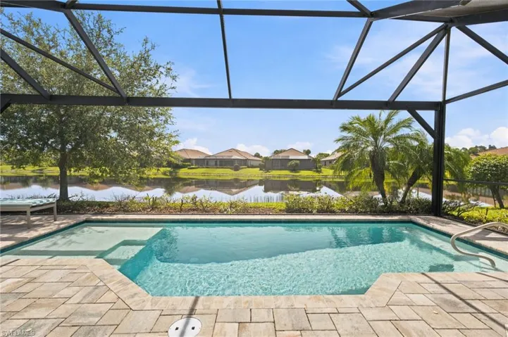 8386 Viale Cir, Naples, Florida 34114