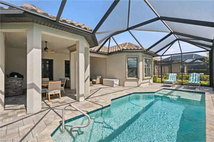 8386 Viale Cir, Naples, Florida 34114