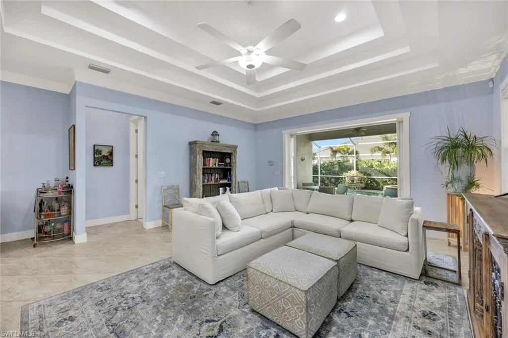721 93rd AVE, Naples, FL 34108,225011635