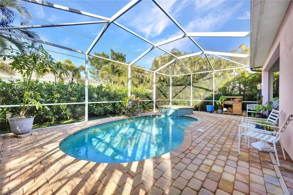 721 93rd AVE, Naples, FL 34108,225011635