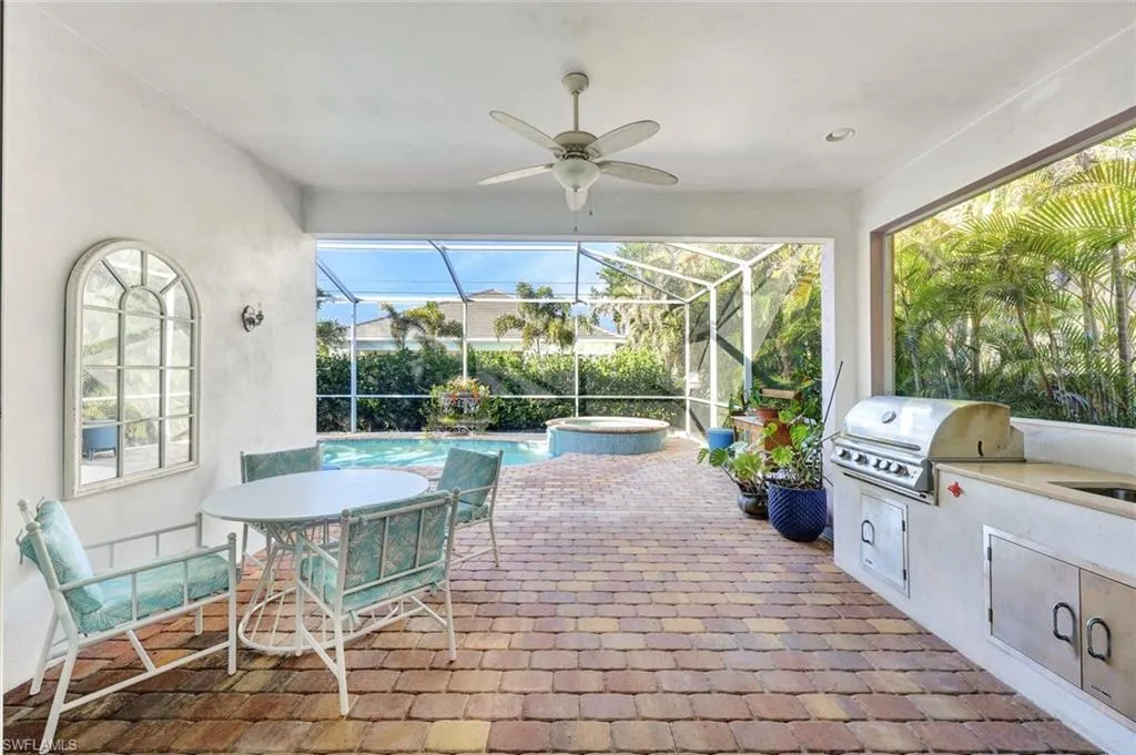 721 93rd AVE, Naples, FL 34108,225011635