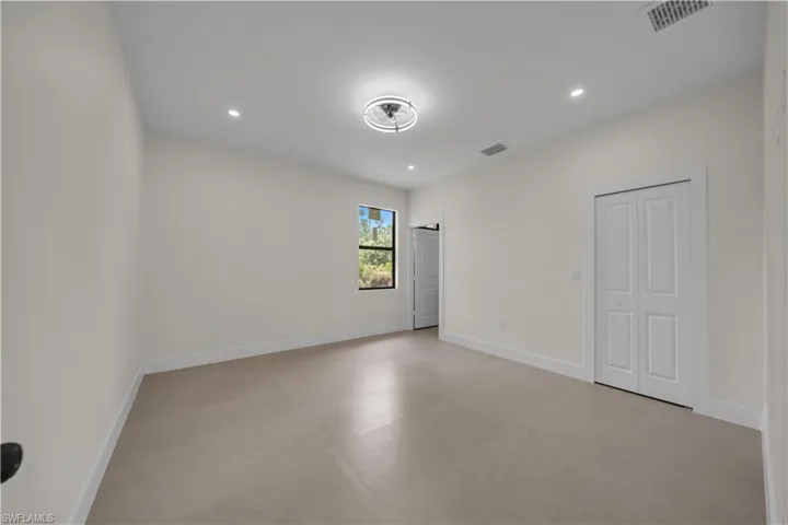 1070 Fayette Ave, Lehigh Acres, Florida 33974