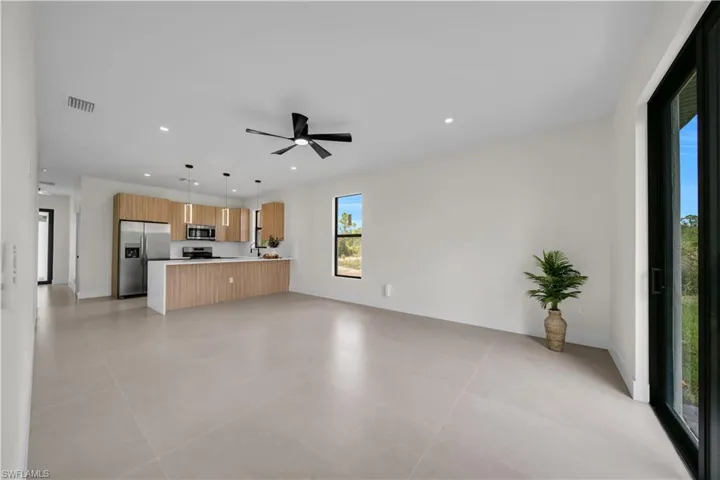 1070 Fayette Ave, Lehigh Acres, Florida 33974