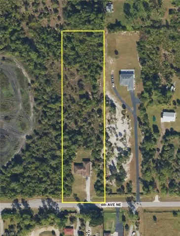 Aerial Survey. Outlining the property boundaries relative to surrounding infrastructure