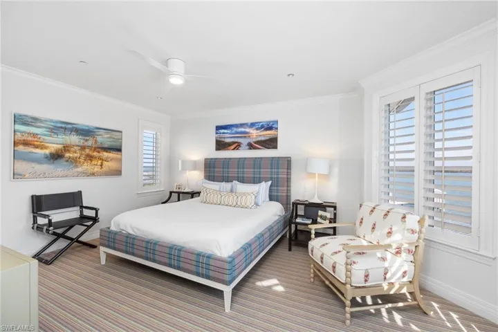 Guest bedroom #1