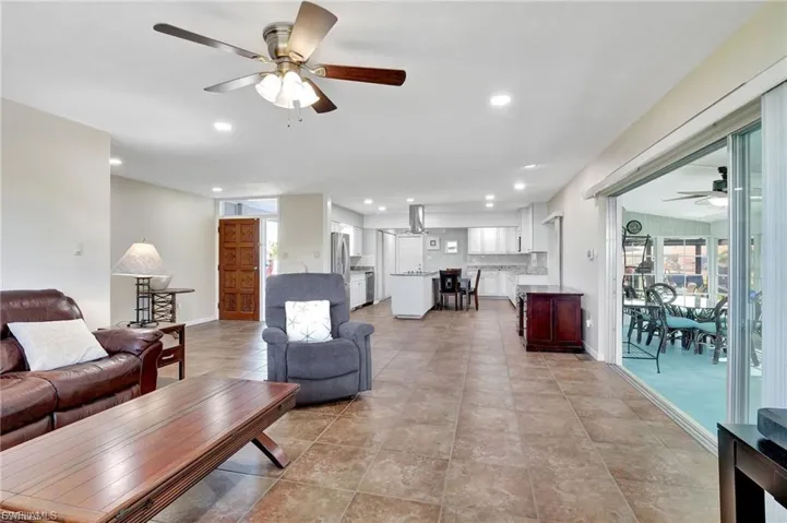 250  Bangsberg SE RD, Port Charlotte, FL 33952