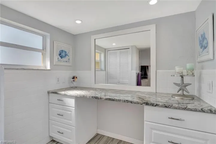 250  Bangsberg SE RD, Port Charlotte, FL 33952