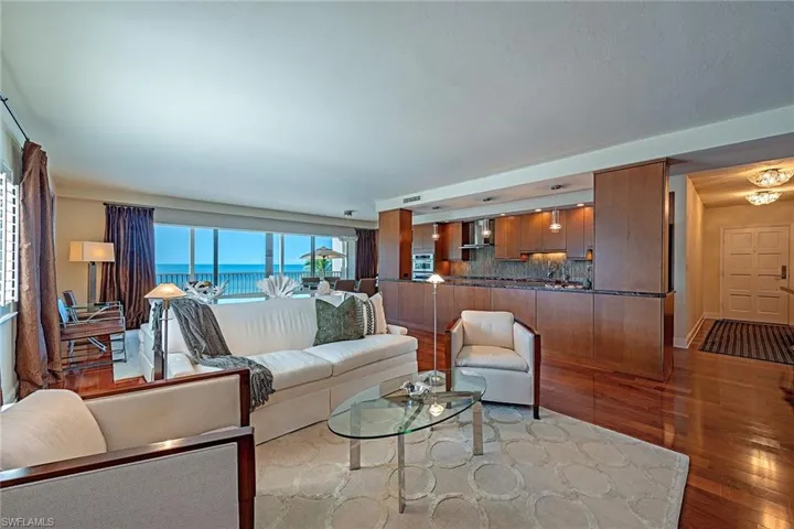 3401  Gulf Shore N BLVD, Naples, FL 34103