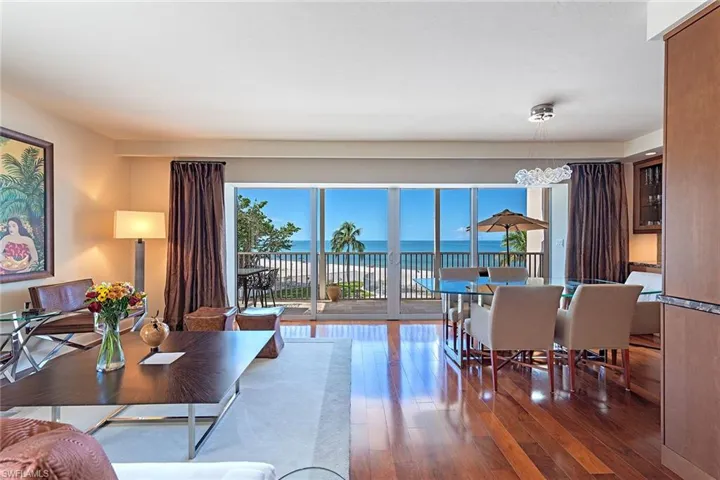 3401  Gulf Shore N BLVD, Naples, FL 34103