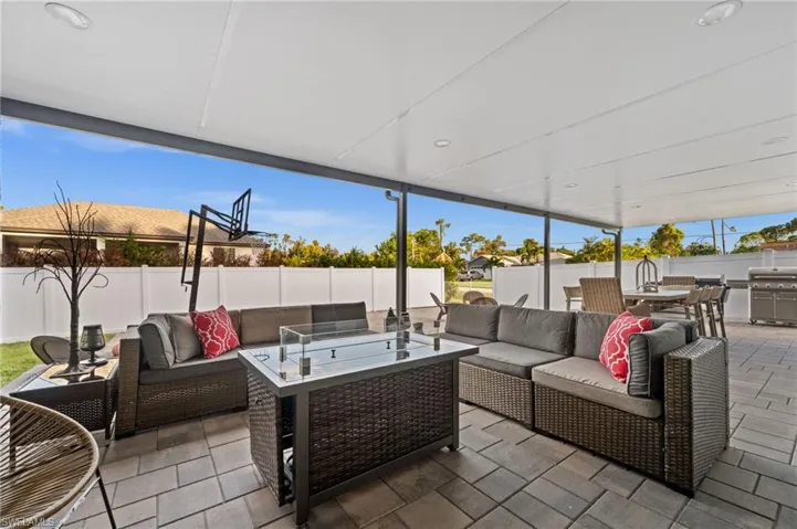 18281  Fuchsia  RD, Fort Myers, FL 33967