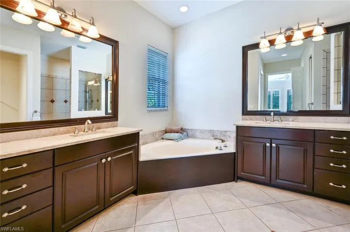 Double Sink and Vanities with soaking tub