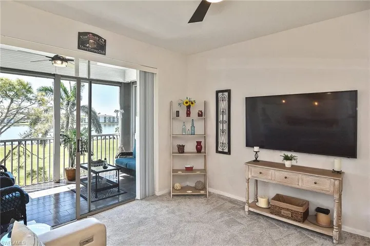 8076 Queen Palm Ln # 445, Fort Myers Fl 33966