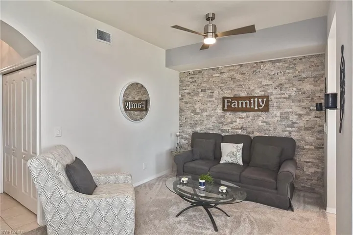 8076 Queen Palm Ln # 445, Fort Myers Fl 33966