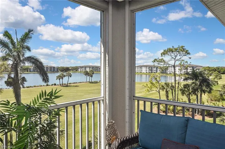 8076 Queen Palm Ln # 445, Fort Myers Fl 33966