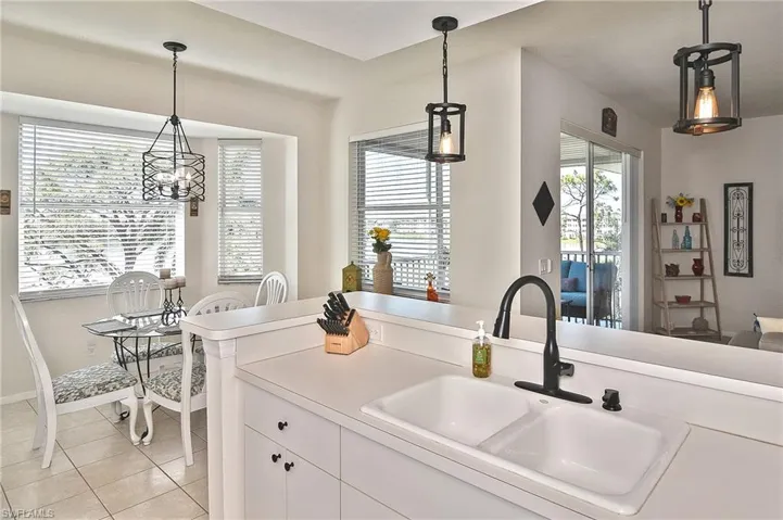 8076 Queen Palm Ln # 445, Fort Myers Fl 33966