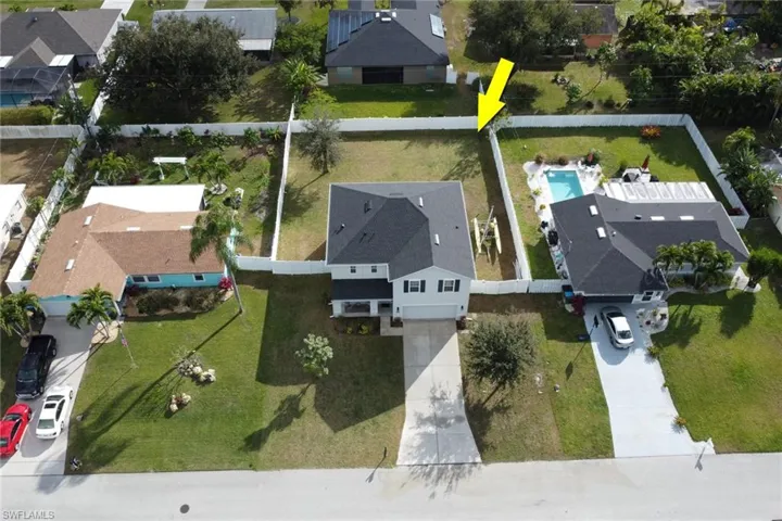 836 Sw 28th Ter, Cape Coral, Florida 33914
