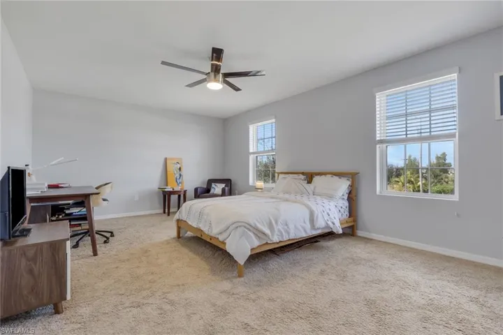 836 Sw 28th Ter, Cape Coral, Florida 33914