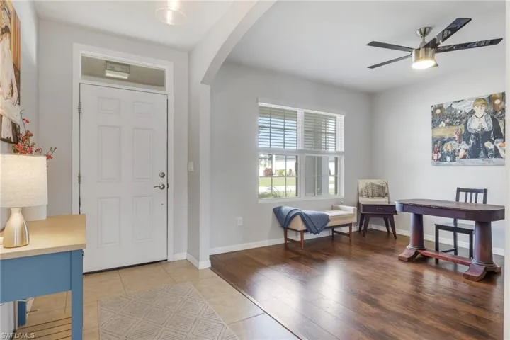 836 Sw 28th Ter, Cape Coral, Florida 33914