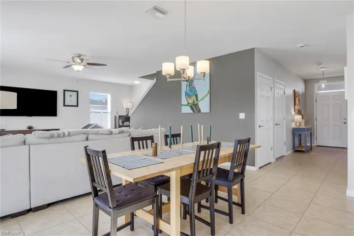 836 Sw 28th Ter, Cape Coral, Florida 33914