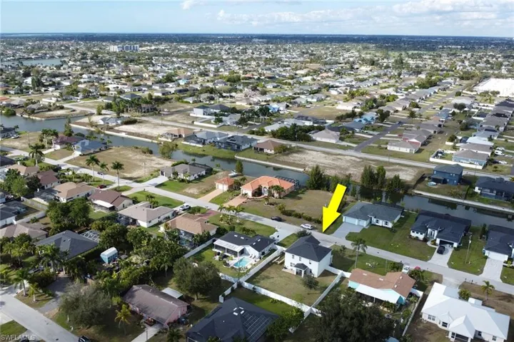 836 Sw 28th Ter, Cape Coral, Florida 33914
