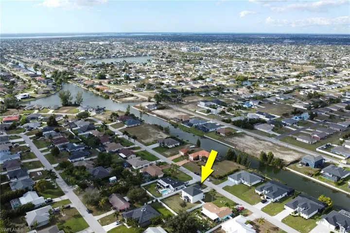 836 Sw 28th Ter, Cape Coral, Florida 33914