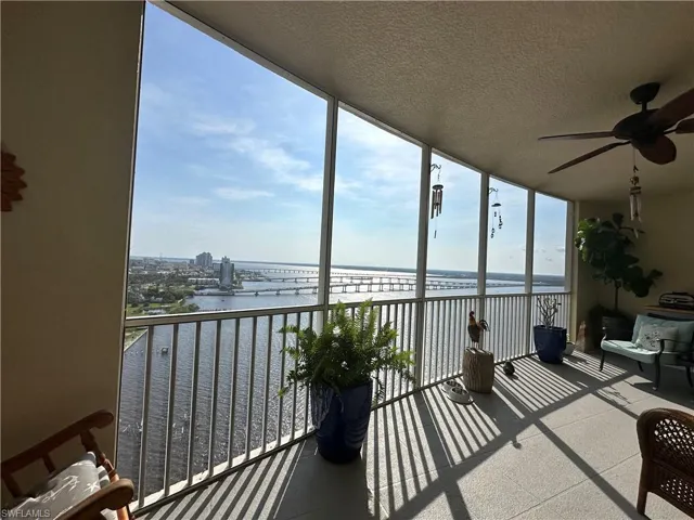 2745 1st St # 2203, Fort Myers Fl 33916