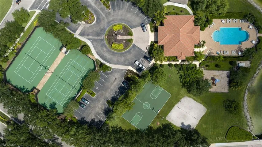 934 Tropical Bay Ct, Naples, Florida 34120
