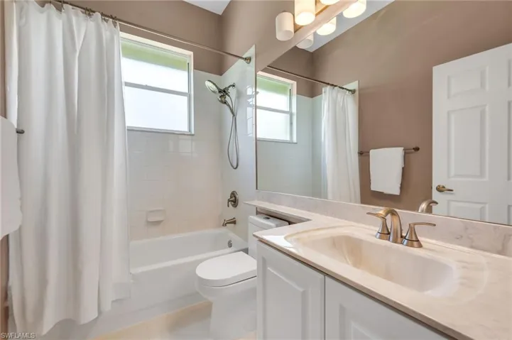 934 Tropical Bay Ct, Naples, Florida 34120