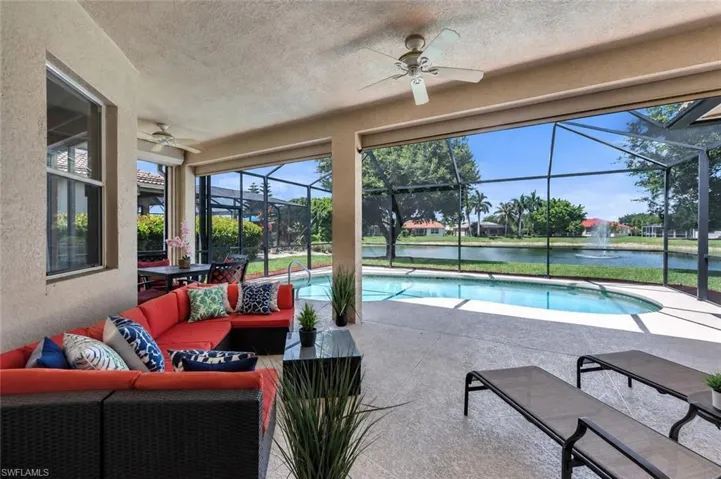 934 Tropical Bay Ct, Naples, Florida 34120