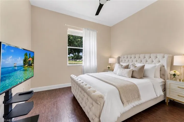 934 Tropical Bay Ct, Naples, Florida 34120
