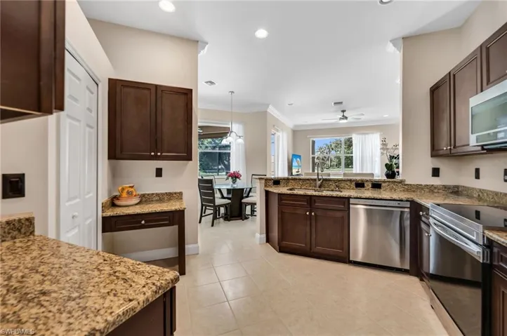 934 Tropical Bay Ct, Naples, Florida 34120
