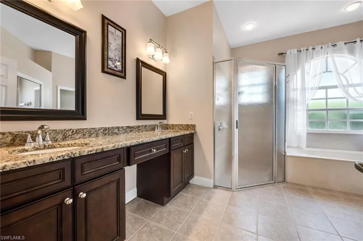 934 Tropical Bay Ct, Naples, Florida 34120