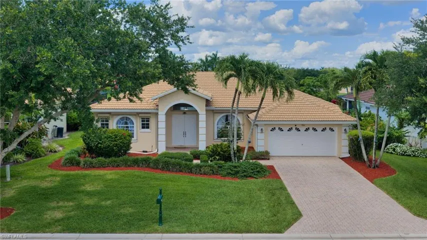 934 Tropical Bay Ct, Naples, Florida 34120