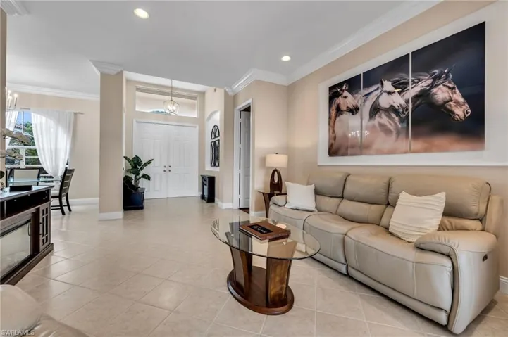 934 Tropical Bay Ct, Naples, Florida 34120